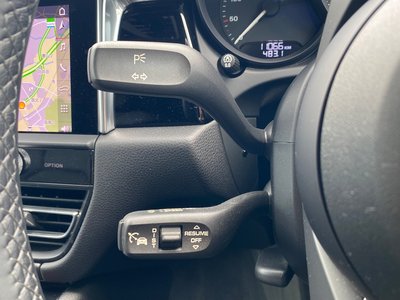 2023 Porsche MACAN — миниатюра 17