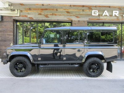 LAND ROVER DEFENDER - 5