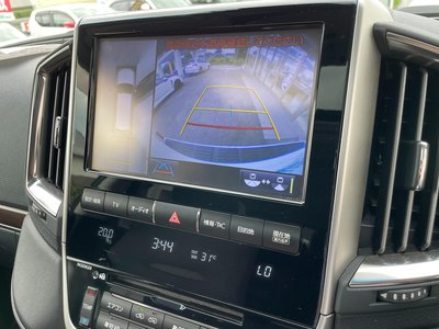 2017 Toyota LAND CRUISER 200 photo 7
