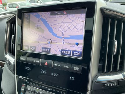2017 Toyota LAND CRUISER 200 photo 6