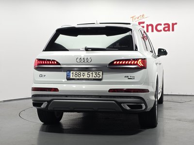 2022 AUDI Q7 — фото 4
