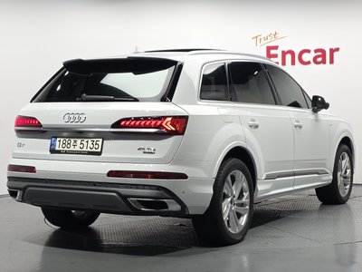 2022 AUDI Q7 — фото 3