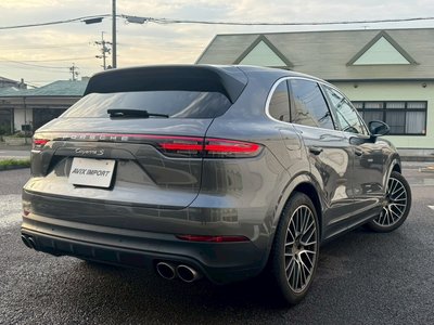 PORSCHE CAYENNE - 3