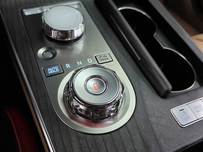 2025 Genesis G80 缩略图 12