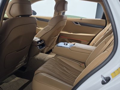 2025 Genesis G80 缩略图 26
