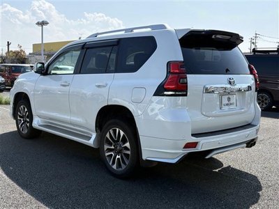 TOYOTA LAND CRUISER PRADO - 9