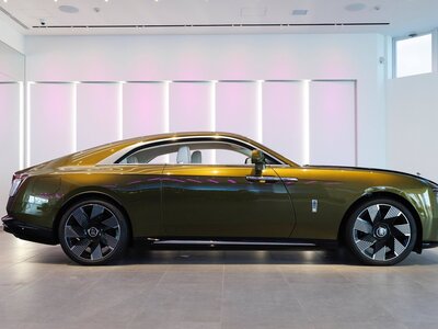ROLLS ROYCE SPECTRE 2024 thumbnail 9