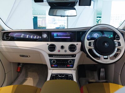 ROLLS ROYCE SPECTRE 2024 thumbnail 11