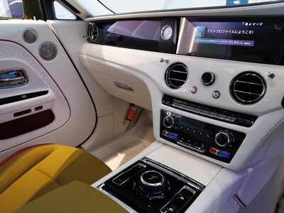 ROLLS ROYCE SPECTRE 2024 thumbnail 12