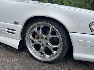 MERCEDES-BENZ SL - 10