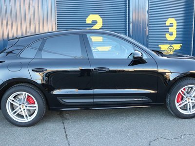 PORSCHE MACAN - 10
