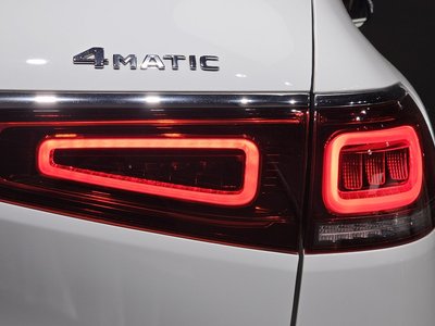MERCEDES-BENZ GLS - 10