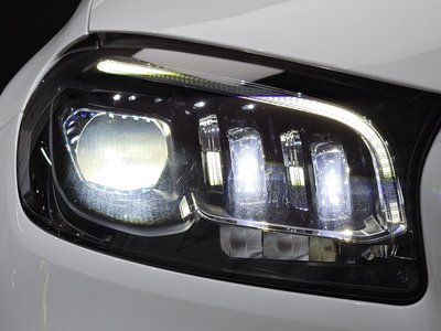 MERCEDES-BENZ GLS - 9