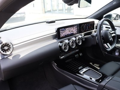 2025 Mercedes-BENZ CLA — миниатюра 38