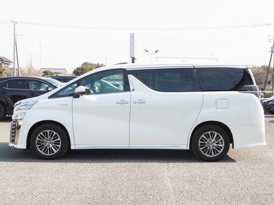 TOYOTA VELLFIRE - 8