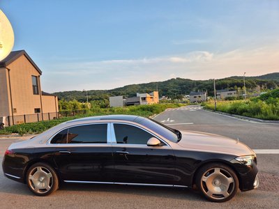 2021 Mercedes-BENZ S-CLASS photo 4