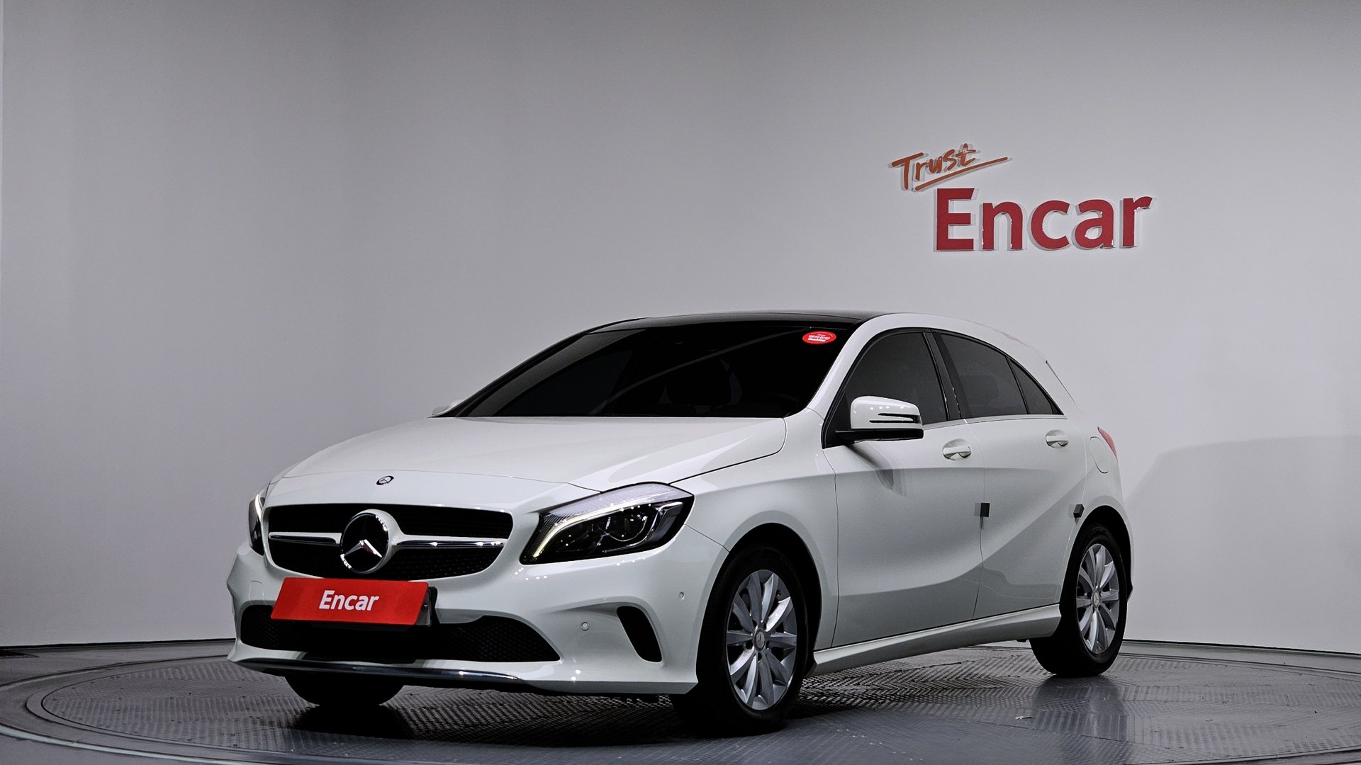 MERCEDES-BENZ A-CLASS - View 1
