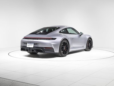 PORSCHE 911 - 6