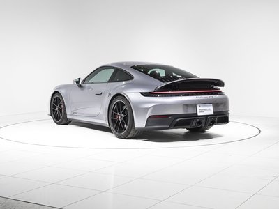 PORSCHE 911 - 8