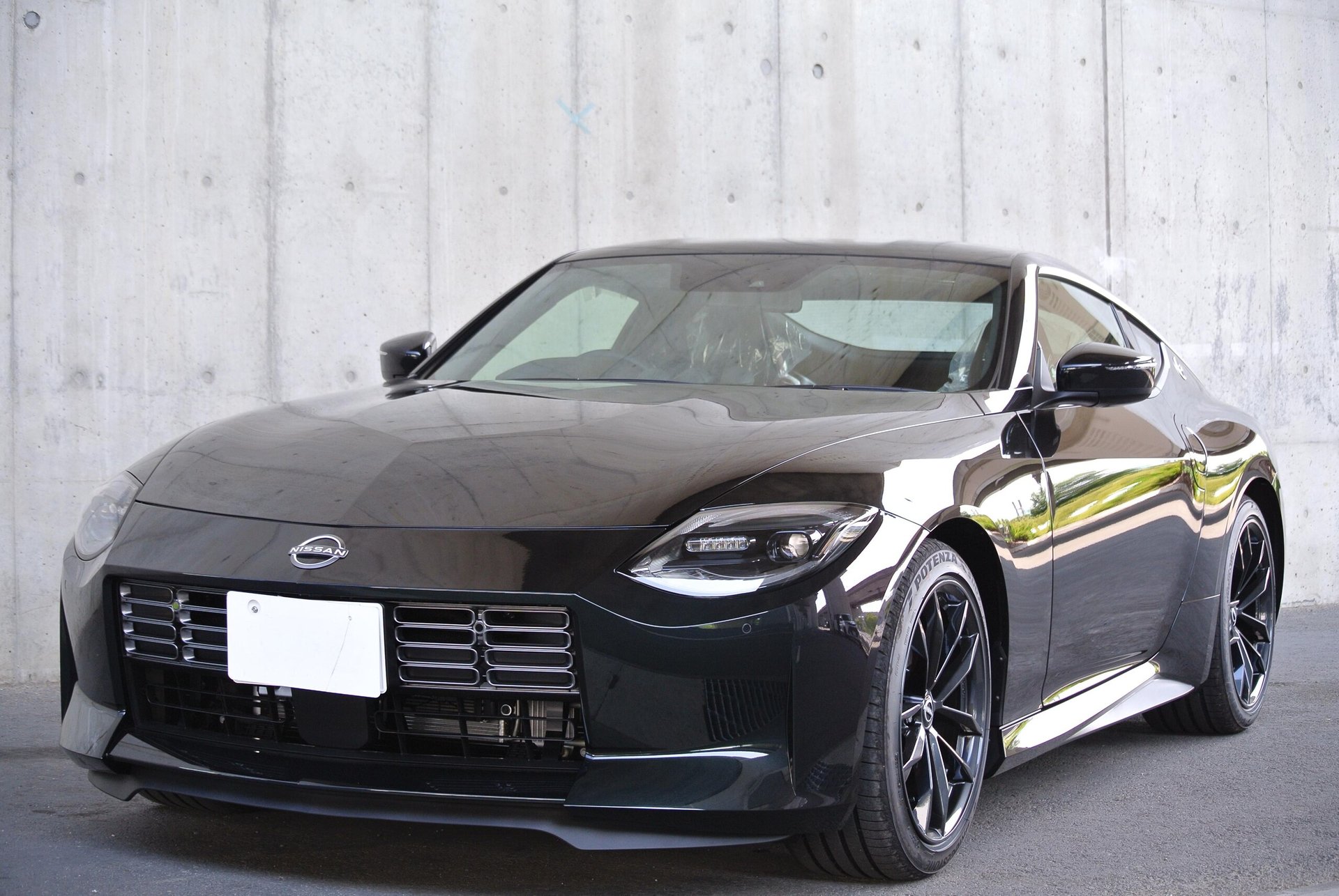 NISSAN FAIRLADY Z - View 1