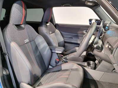 2025 MINI COOPER thumbnail 34
