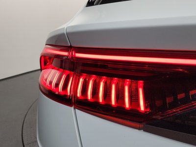 2023 AUDI Q8 photo 10
