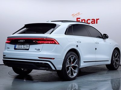 2023 AUDI Q8 photo 4