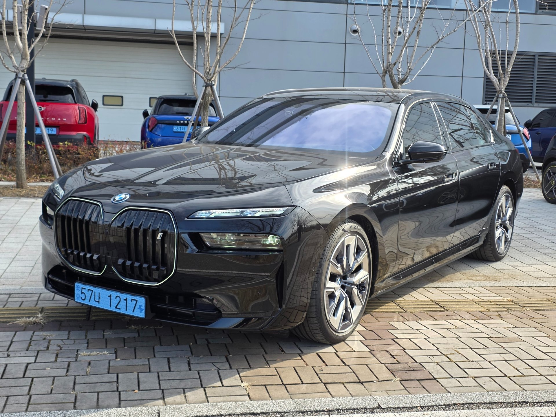 BMW I7 - View 1