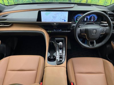 2024 Toyota CROWN SPORT 照片 2