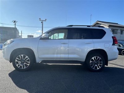 TOYOTA LAND CRUISER PRADO - 7