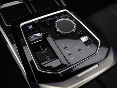 BMW 7 SERIES - 9
