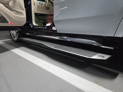 MERCEDES-BENZ GLS - 5