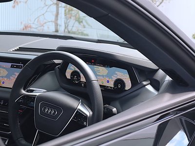 صورة 3 لـ 2024 AUDI E-TRON GT QUATTRO