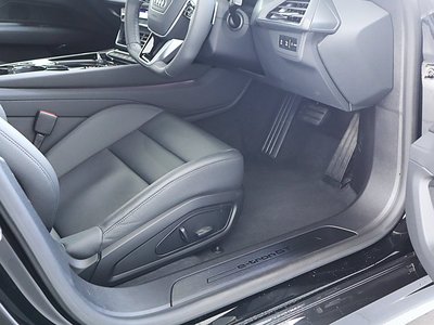 2024 AUDI E-TRON GT QUATTRO thumbnail 57