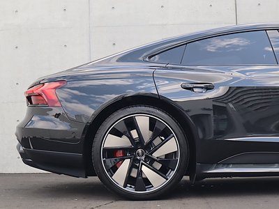 2024 AUDI E-TRON GT QUATTRO thumbnail 26