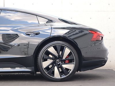 2024 AUDI E-TRON GT QUATTRO thumbnail 23