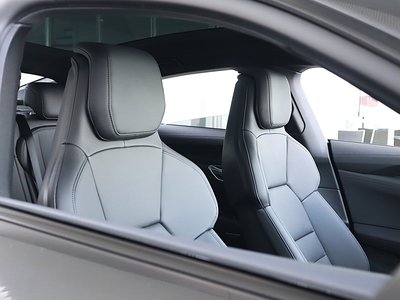 صورة 4 لـ 2024 AUDI E-TRON GT QUATTRO