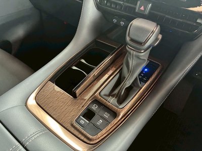 2025 Toyota ALPHARD 缩略图 22