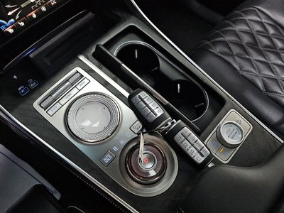 GENESIS GV80 - 9