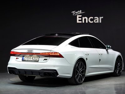 2021 AUDI S7 — фото 3