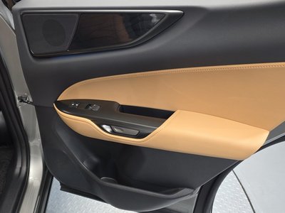 2025 Lexus NX — миниатюра 15