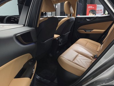 2025 Lexus NX — миниатюра 16