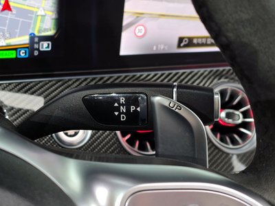 MERCEDES-BENZ CLS - 9