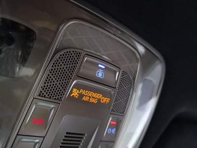 2021 Genesis GV70 — миниатюра 22