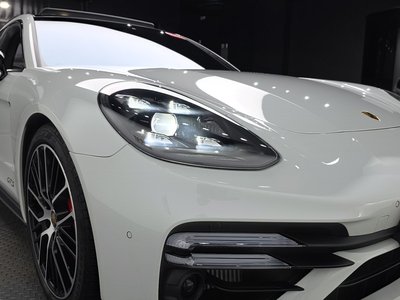 صورة 9 لـ 2021 Porsche PANAMERA