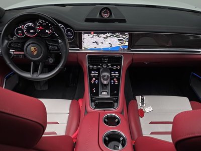 صورة 5 لـ 2021 Porsche PANAMERA