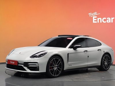 صورة 1 لـ 2021 Porsche PANAMERA