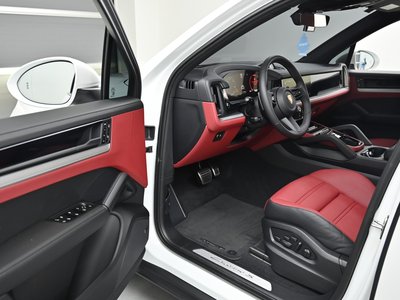 2025 Porsche CAYENNE — миниатюра 11