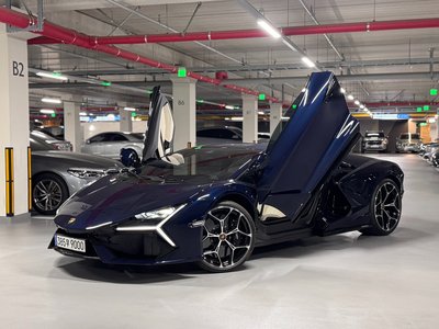 LAMBORGHINI REVUELTO - 4