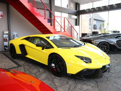 LAMBORGHINI AVENTADOR - 6